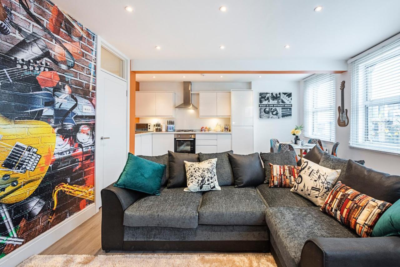 Cozy And Serene Brand-New Flat In Kilburn, London Apartment Exterior foto