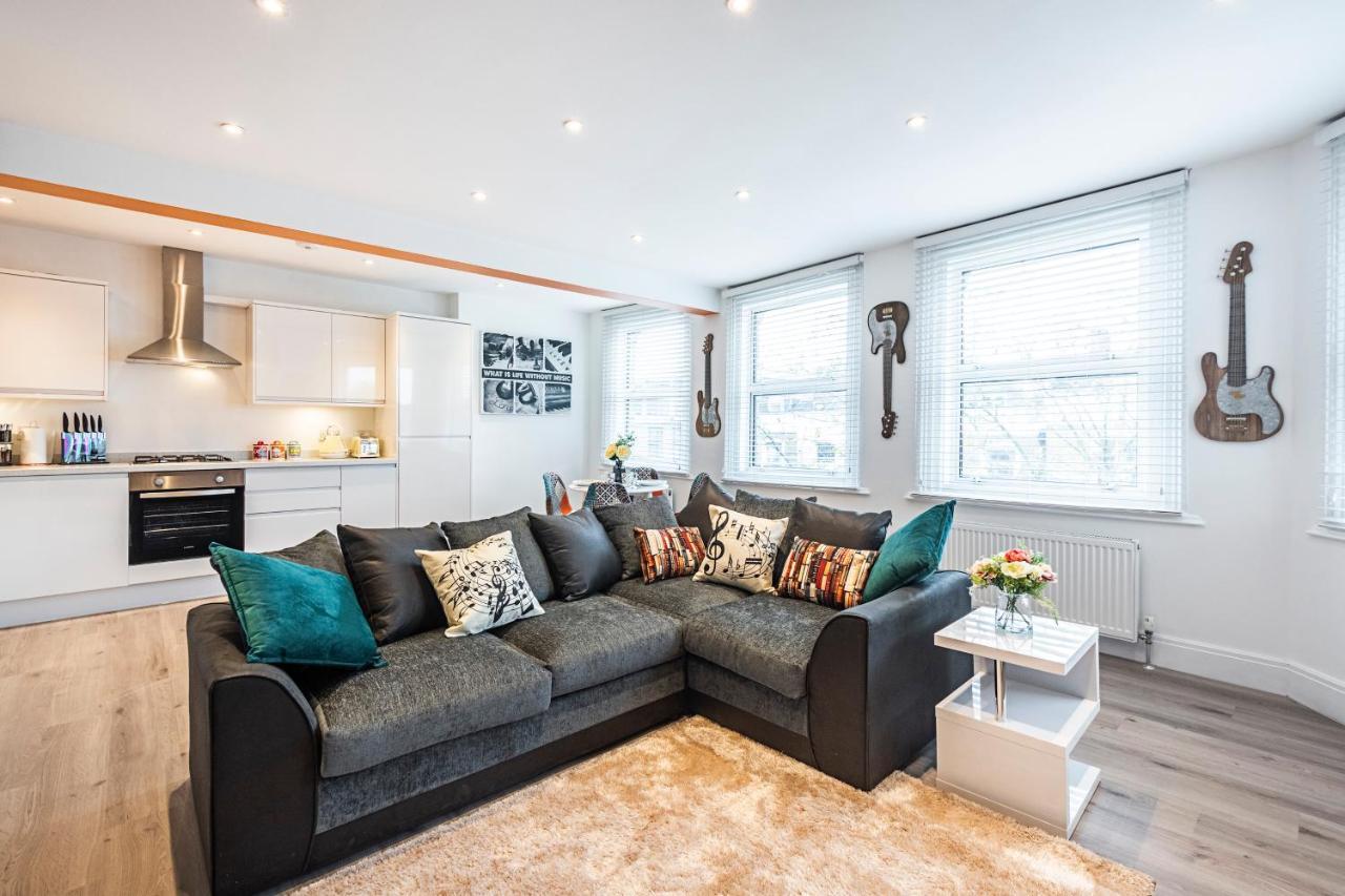 Cozy And Serene Brand-New Flat In Kilburn, London Apartment Exterior foto